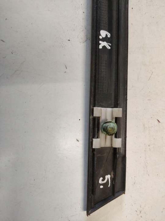 BMW 5 E39 2002 MOULURE PORTES ARRIÈRE 8184479