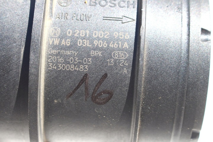 VW AUDI SKODA PRZEPLYWKA DÉBITMÈTRE 03L906461A 03L 906 461 A MASSIQUE AIR