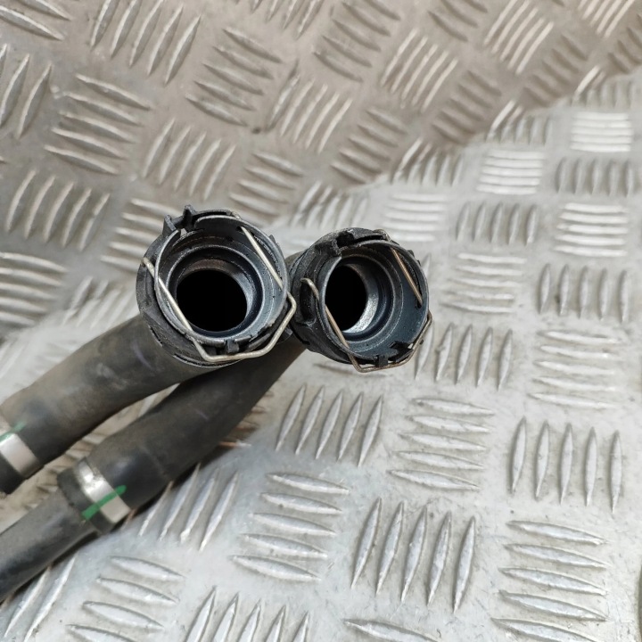 TUYAU REFROIDISSEMENT MERCEDES-BENZ CLA COUPÉ (C118) A1775010302 24247045 1.3L
