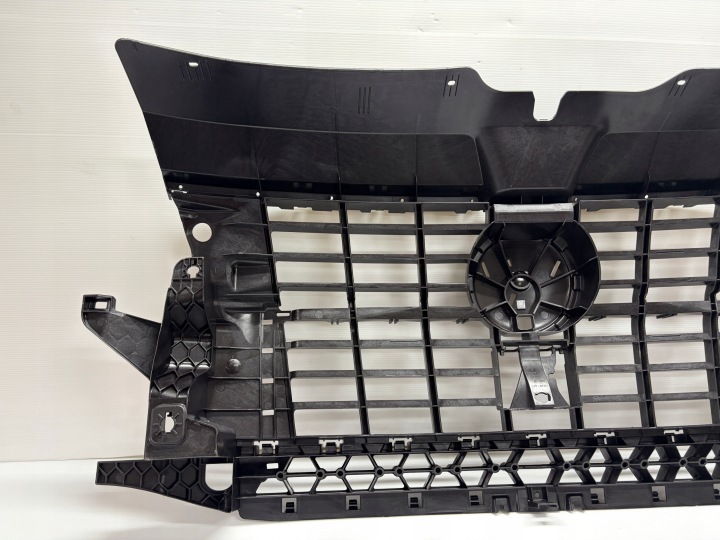 GRILLE CALANDRE CHÂSSIS RENFORCEMENT VW TRANSPORTER T6 LIFT T6.1 7LA807699 BONNES CONDITIONS