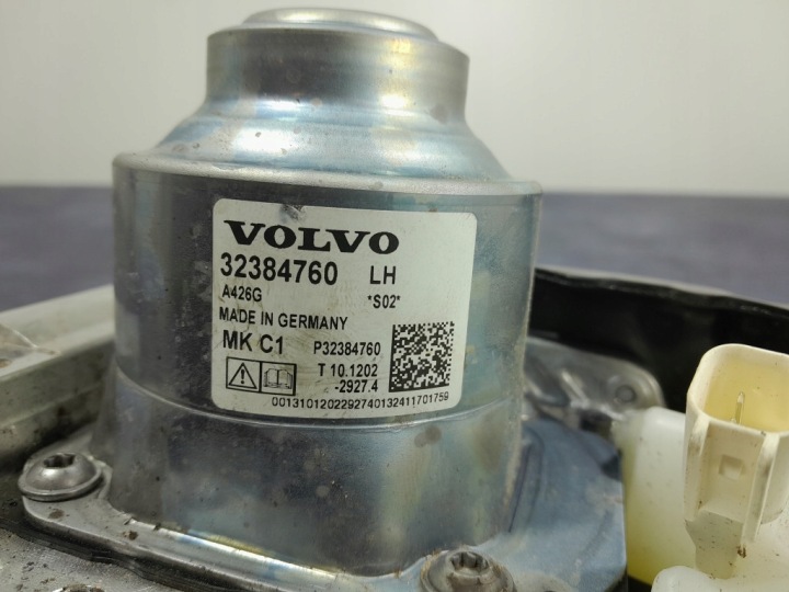 VOLVO XC40 I LIFT 2.0 B3 HYBRID 163 KM POMPE ABS SERVO 32384760 32384756