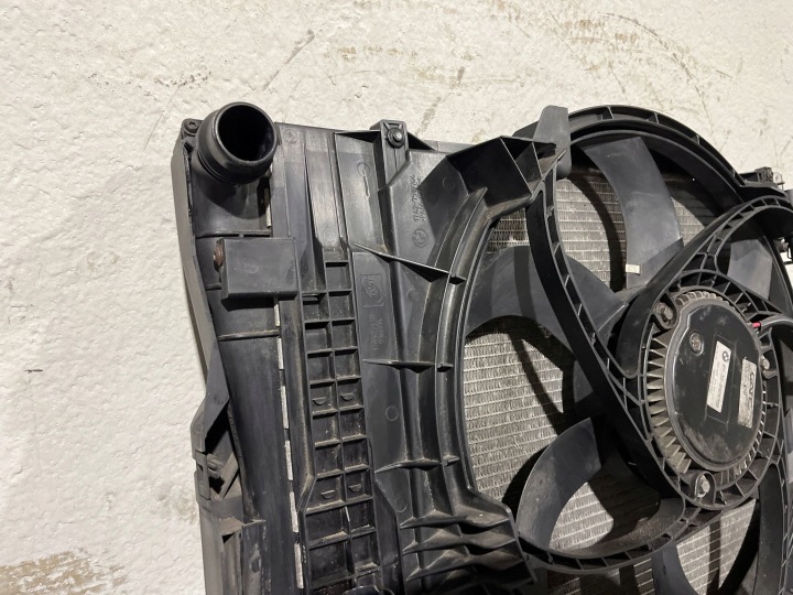 ENSEMBLE RADIATEURS BMW Z4 E85 E86 6925702 2003 ESSENCE 141KW