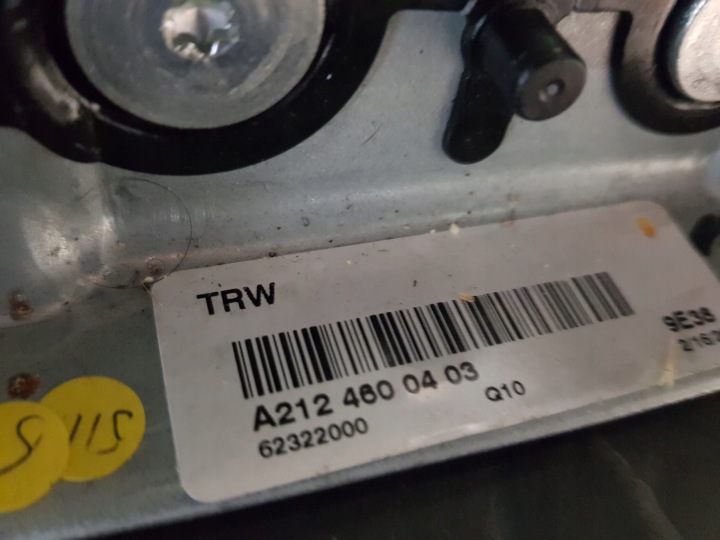VOLANT MERCEDES W212 PALETTES 2124600403