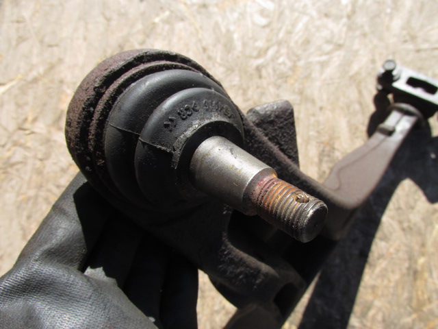 JEEP COMMANDER I XH XK 5.7 HEMI BRAS DE SUSPENSION GAUCHE AVANT AVANT