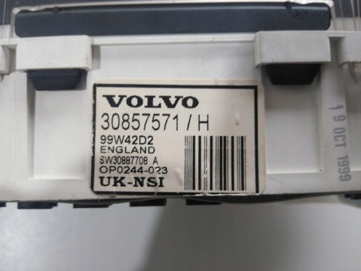 VOLVO V40 S40 COMPTEUR TABLEAU DE BORD 30857571/H
