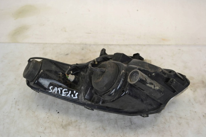 PHARE AVANT PROJECTEUR PEUGEOT SATELIS 1