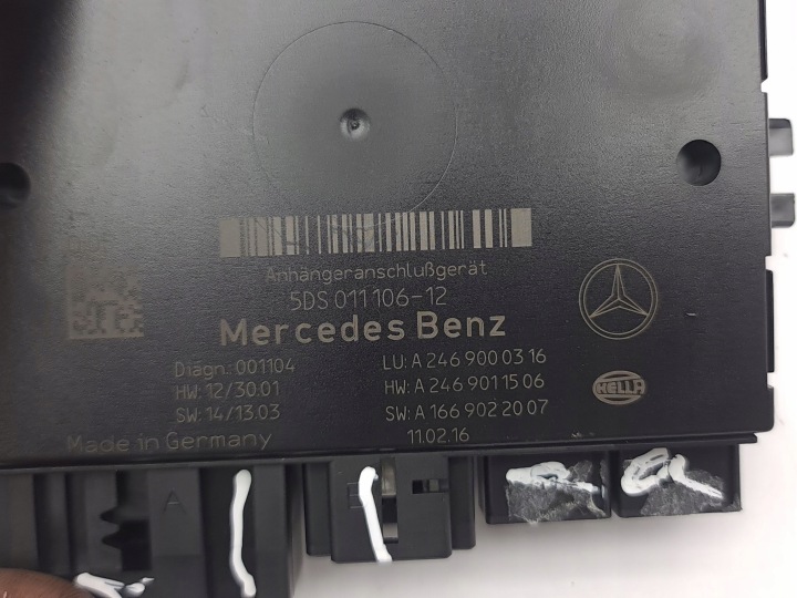 INFINITI Q30 2016 MODULE CROCHET A2469000316