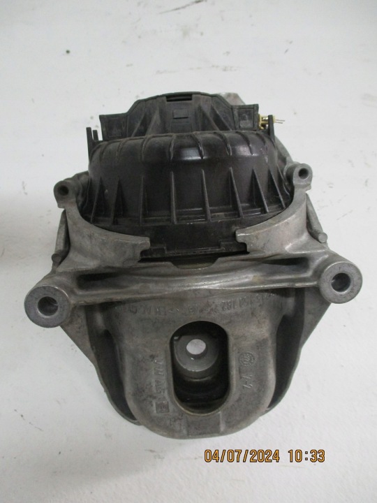 COUSSIN MOTEUR AUDI Q7 4M0199372FF 4M0199371FF