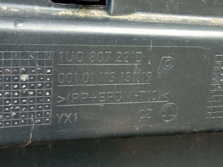 SKODA OCTAVIA I LIFT PARE-CHOCS AVANT 1U0807221D ORIGINAL