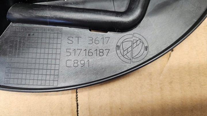 FIAT PUNTO 500 PANDA II CRIC CLÉ OREILLE INSERT 51716187 ORIGINAL EUROPE