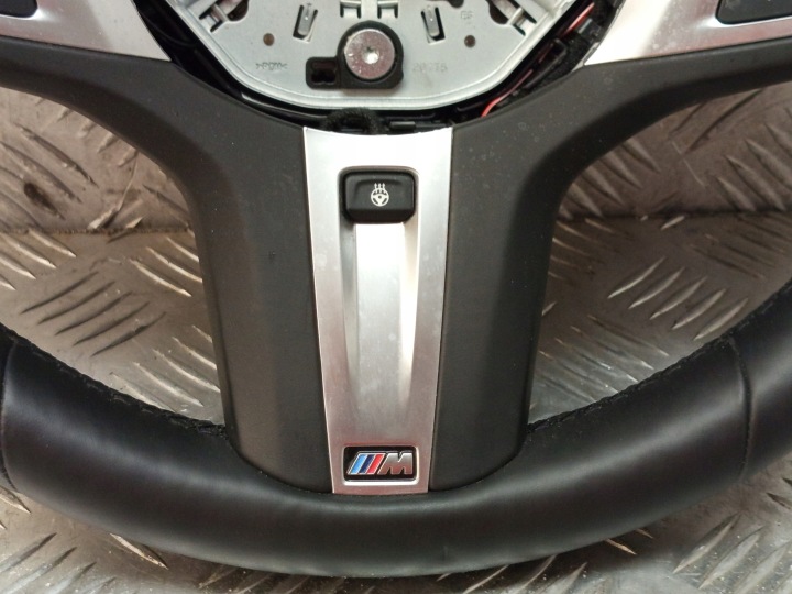 BMW F40 F44 G20 G21 G23 G26 VOLANT MULTIFONCTION PALETTES AVEC CHAUFFAGE 8746691
