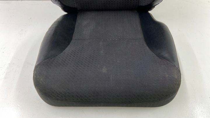 BRODERIE GABKI SIÈGES DROIT AVANT SEMI-CUIR HONDA CR-V II 2002-2004R.