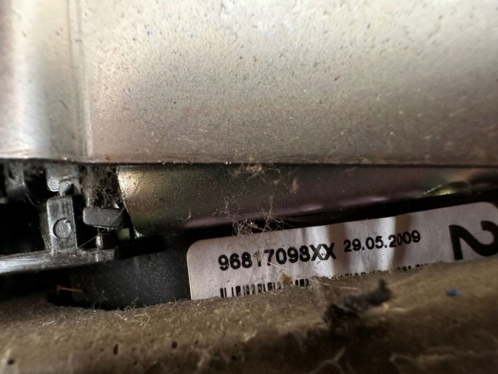 CEINTURE DE SÉCURITÉ CITROEN C3 PICASSO CENTRAL ARRIÈRE 96817099XX