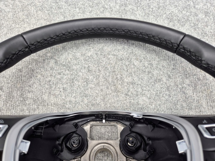 VOLKSWAGEN VOLANT CUIR MULTIFONCTIONNELLE OE 5TA419091AM E74