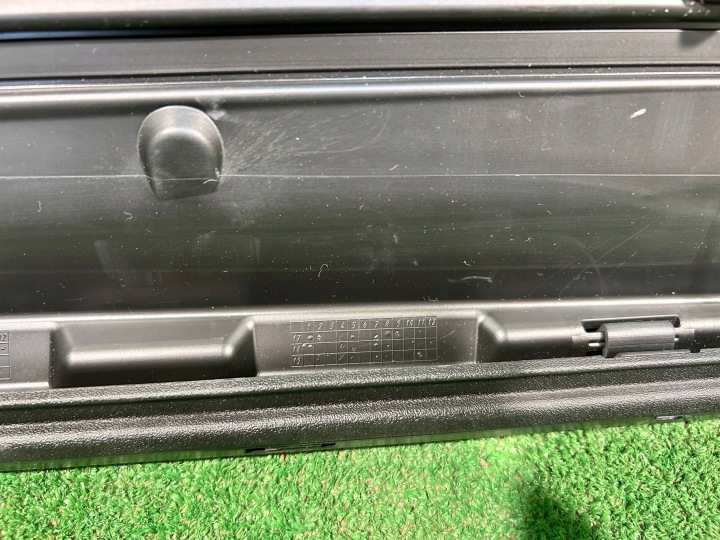 AUDI Q2 81A MOULURE PORTES DROIT ARRIÈRE ARRIÈRE DROITE 81A853970
