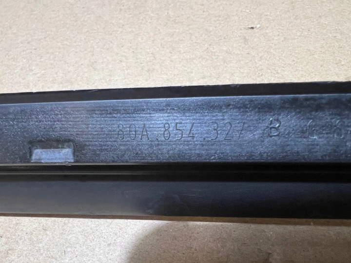AUDI Q5 80A MOULURE PARE-BRISE GAUCHE 80A854327B