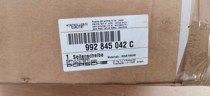 PORSCHE 992 CARRERA CABRIO VITRE DROIT ARRIÈRE LATÉRALE PETITE 992845042C