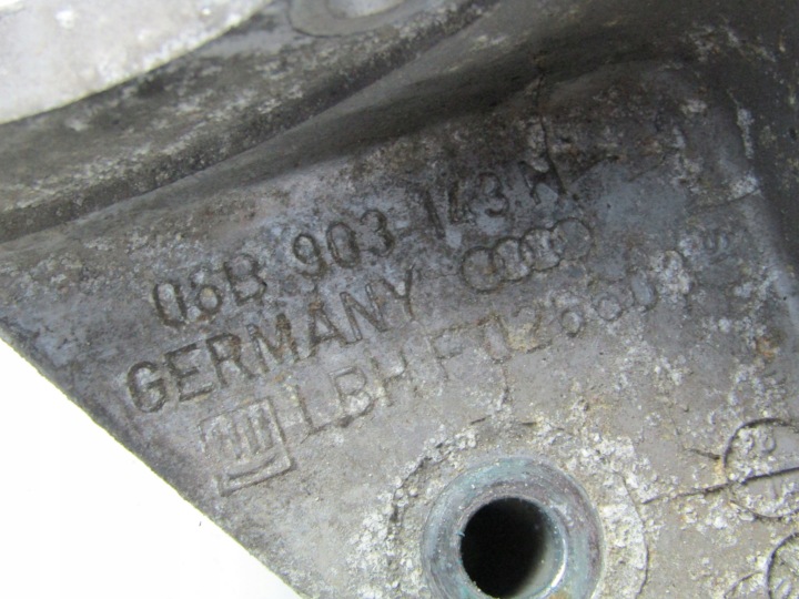 VW PASSAT B5 RESTYLAGE SUPPORT FIXATION ALTERNATEUR 1,6 102KM ALZ 06B903143N