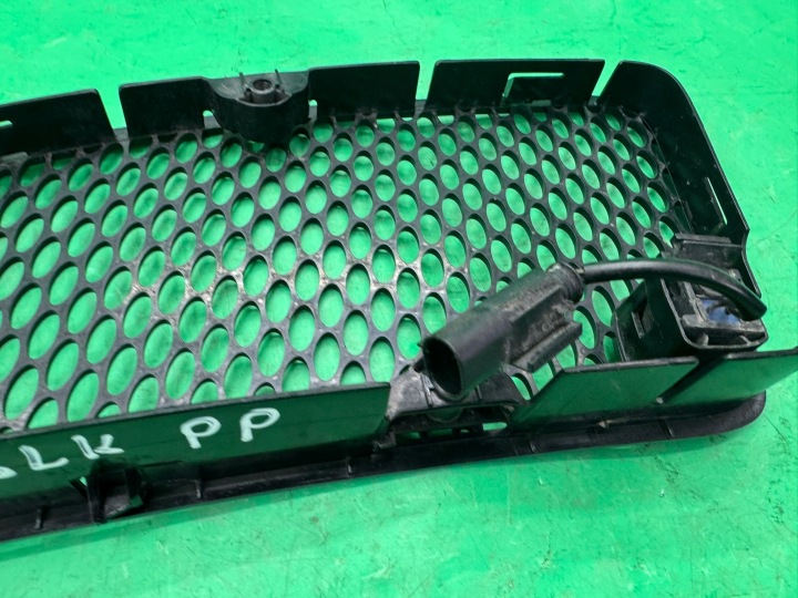 GRILLE CAPOTS DROITE ADMISSION LAVE-GLACE A1718800485 MERCEDES SLK II R171 04-11