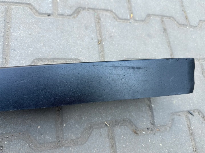 RENAULT CLIO 4 IV MOULURE PORTES ARRIÈRE DROITE 828762614R