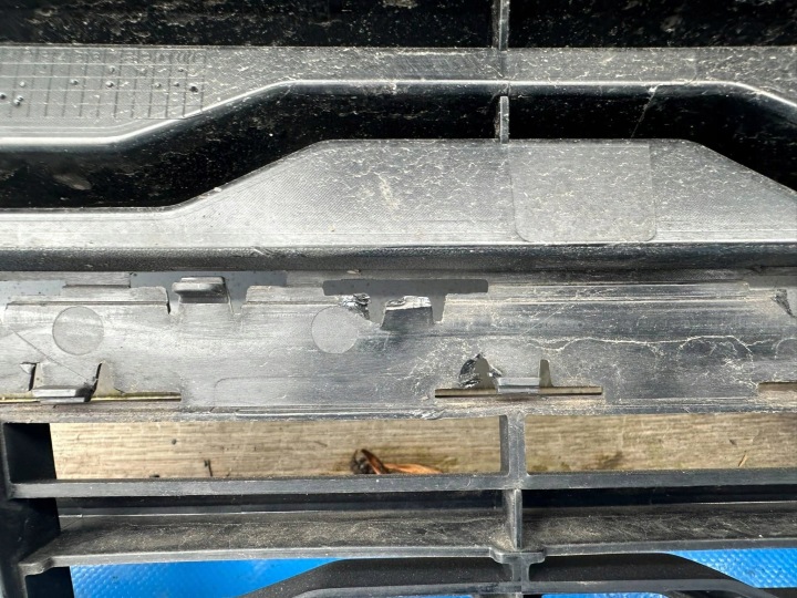 VOLKSWAGEN T-CROSS CALANDRE GRILLE 2GM853653C 2GM853653D 2GM853653E