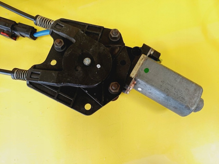 ÉLÉVATEUR VITRE GAUCHE AVANT CHRYSLER NEON II NR423