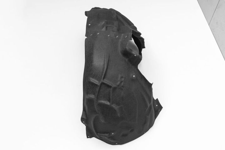 AUDI A4 B9 BERLINE 2015-2019 MATERIALOWE PASSAGE DE ROUE AVANT DROIT 8W0821172A