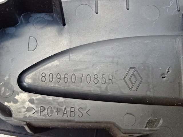 RENAULT ESPACE V COMMUTATEUR VITRE DROIT AVANT AVANT 809607085R