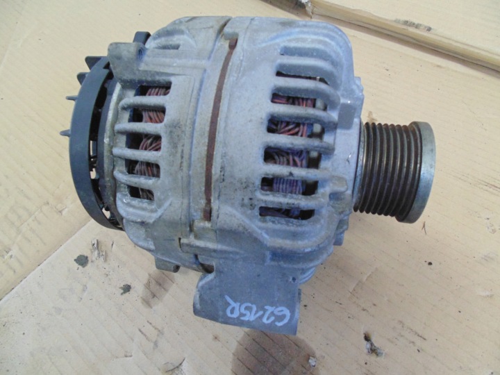 ALTERNATEUR AL224083 240A JOHN DEERE 6215R 2017R