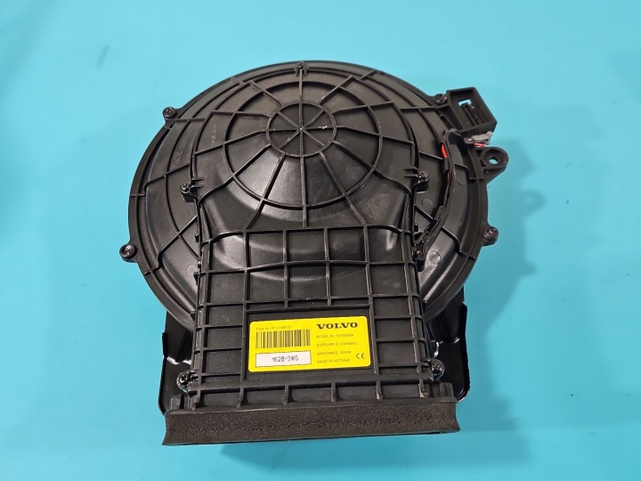 HAUT-PARLEURS SONORISATION BOWERS WILKINS AMPLIFICATEUR SUBWOOFER VOLVO S90 V90