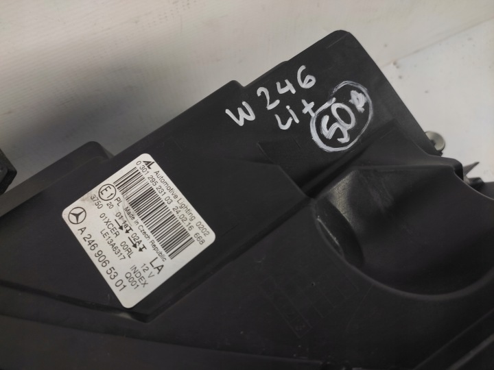 MERCEDES B-KLASA W246 LIFT PHARE GAUCHE AVANT AVANT COMPLET LED 2014-