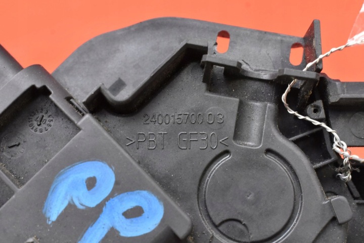 SERRURE DE PORTE DROIT AVANT AVANT EUROPE 6M2AR21812AC FORD MONDEO MK4 07-10