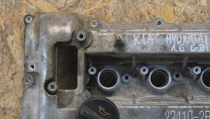 COUVERCLE DE SOUPAPES KIA HYUNDAI 1.6 GDI 22410-2B610