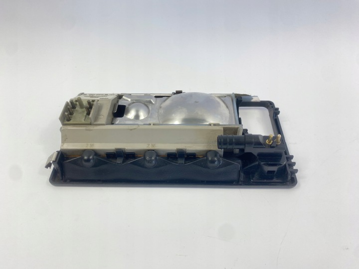 AMPOULE ÉCLAIRAGE CABINES MERCEDES W124 W201 190 W126 1248201301 ENDOMMAGÉE