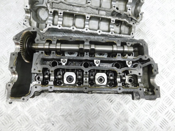 G149 CULASSE MERCEDES 3.0 A6420108820 A6420163601