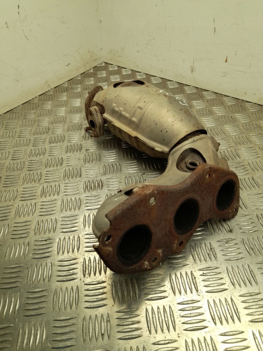 CATALYSEUR LEXUS RX 2010 R31410