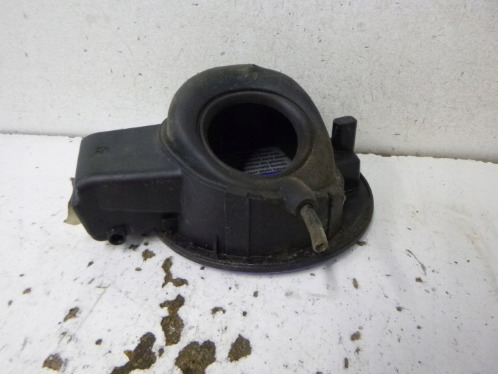 SEAT IBIZA III 6L 02-06 CLAPET GOULOTTE DE REMPLISSAGE CARBURANTS BOUCHON 1H0010092C LS5T
