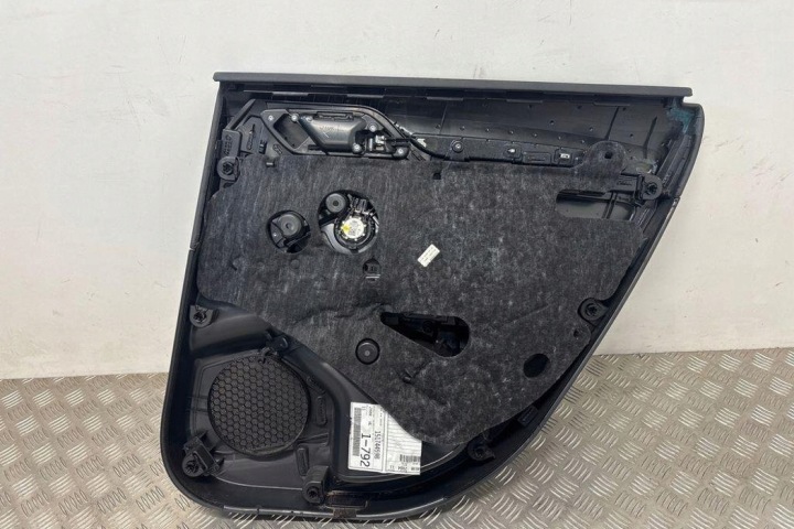 COLLECTEUR ARRIÈRE GAUCHES PORTES AUDI A3 SPORTBACK (8VA, 8VF) 8V4867305 2.0L