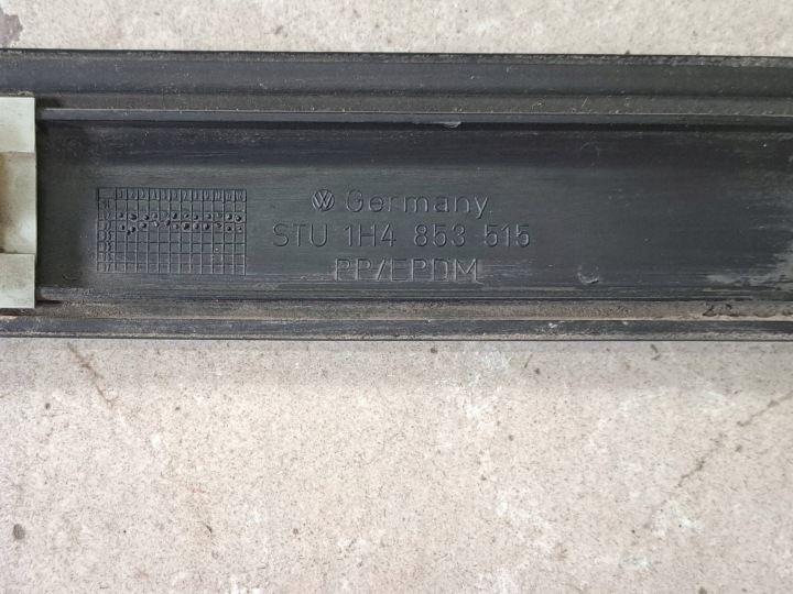 VW GOLF III 5 PORTIÈRE MOULURE PORTES GAUCHE AVANT