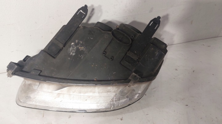 PROJECTEUR DROIT FORD C-MAX MK1 2007-2010