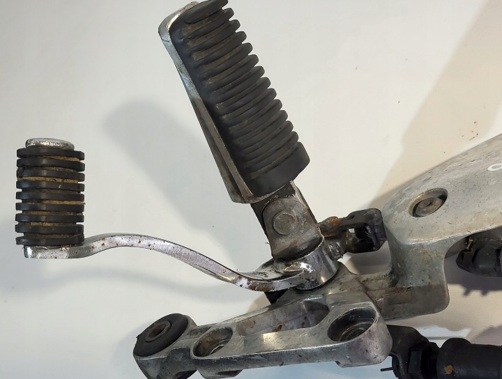 SET DROIT AVANT LEVIER POMPE 4YR274430000 YAMAHA FAZER FZS 600 1998-2003R