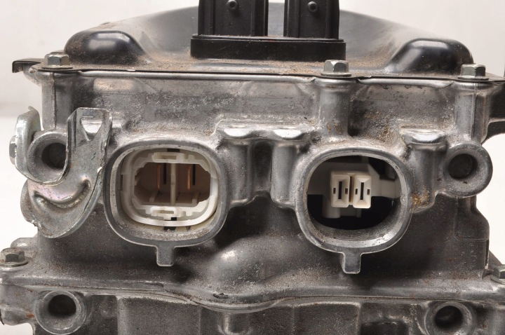 TOYOTA COROLLA E21 1.8 HYBRIDE CONVERTISSEUR G9200-47331