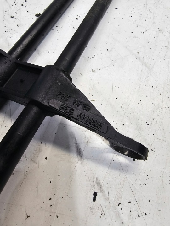 FIL HUILES AMPLIFICATEUR AUDI A4 B7 8E0422885