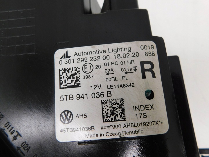 PROJECTEUR AVANT CÔTÉ DROITE VOLKSWAGEN TOURAN II 030129923200