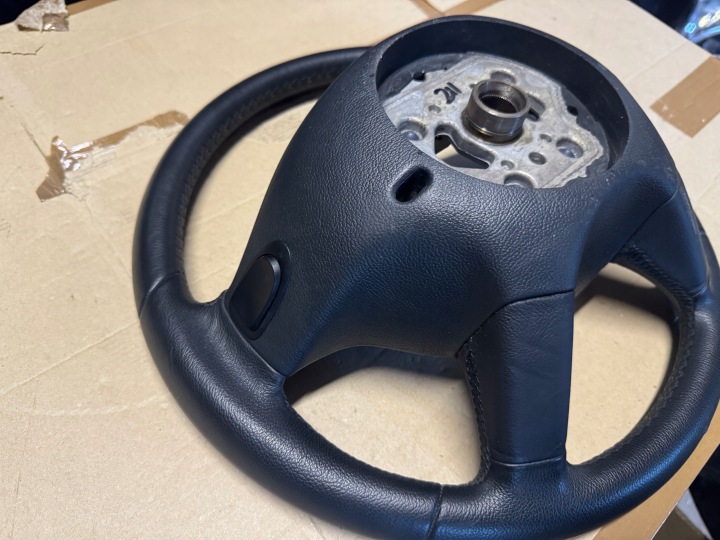 MERCEDES AVEC 221 CL 216 VOLANT CUIR PALETTES 2214600103
