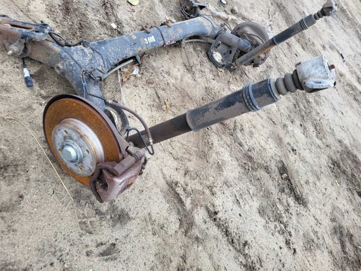 ARRIÈRE POUTRE AXE SUSPENSIONS PEUGEOT 3008 I 09-16