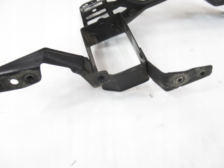 RENFORCEMENT AVANT DROIT OCULAIRE BMW E60 E61