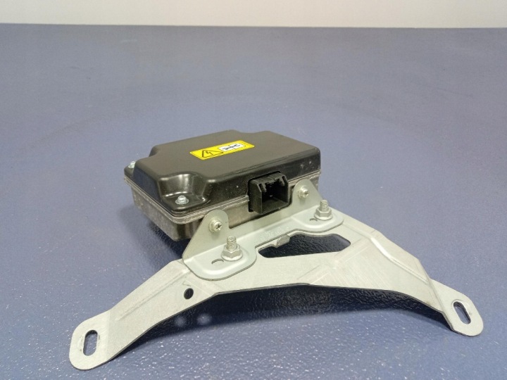 MERCEDES S-KLASA W221 LIFT 09-13 FALOWNIK CONVERTISSEUR A1669820020