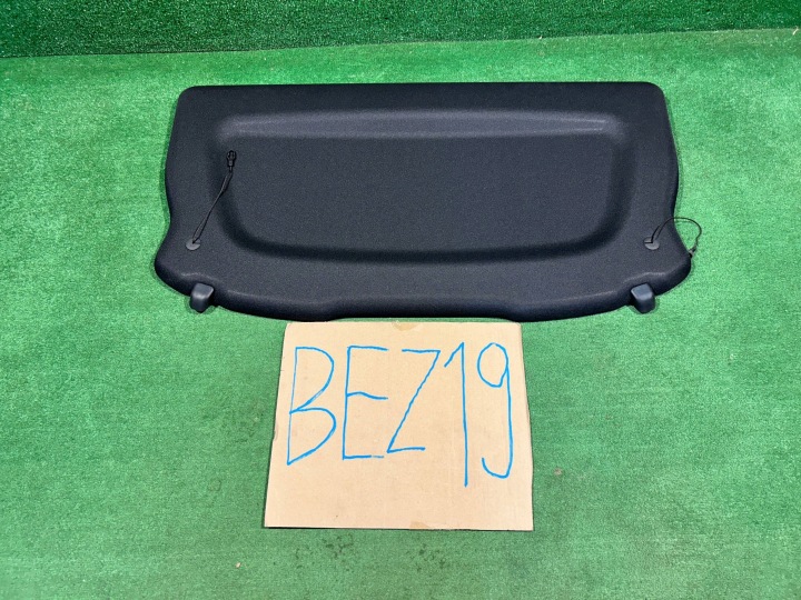 MERCEDES B-KLASA W247 ÉTAGÈRE COUVERCLES DE COFFRE ARRIÈRE ARRIÈRE A2476901601