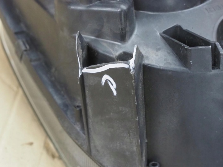 DACIA DUSTER LIFT PHARE AVANT GAUCHE 260608209R EUROPE